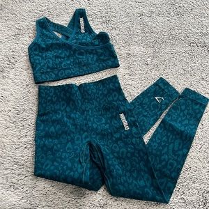Adapt animal seamless set